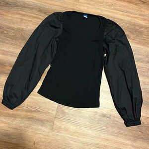 NWOT Old Navy Ribbed Blouse with Poofy Sleeves